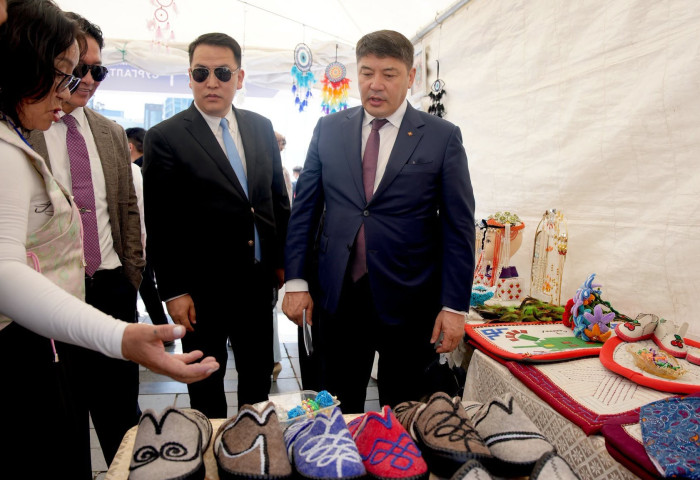 Гэр бүл, хөдөлмөр, нийгмийн хамгааллын салбарын “Нээлттэй өдөрлөг“ Сүхбаатарын талбайд болж байна