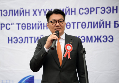 Нийслэл жилд 3500 хүүхдэд үйлчлэх иж бүрэн тоног төхөөрөмжтэй сэргээн засах төвтэй боллоо
