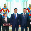 Шинэ онцгой туурвил, шилдэг гарамгай бүтээлүүдэд Төрийн шагнал хүртээлээ
