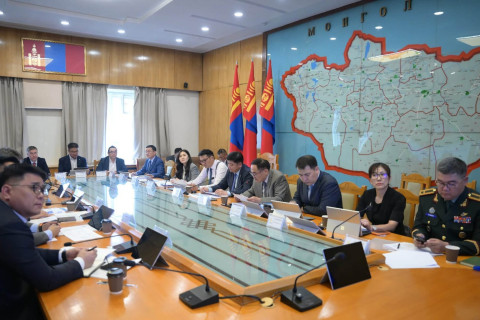 Агаарын бохирдлыг бууруулах бодлогын хүрээнд Баянгол, Чингэлтэй дүүргийн 5000 өрхийг хийн халаалтад шилжүүлэв