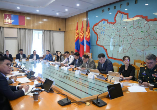 Агаарын бохирдлыг бууруулах бодлогын хүрээнд Баянгол, Чингэлтэй дүүргийн 5000 өрхийг хийн халаалтад шилжүүлэв