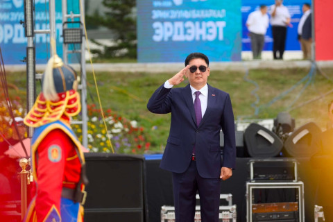 Монгол Улсын Ерөнхийлөгч У.Хүрэлсүх Эрдэнэт хотын 50 жилийн ойн баярын хуралд оролцлоо