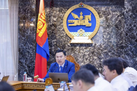 Бүх шатанд хэмнэлтийн горимд шилжиж, найр наадам, зөвлөгөөн, гадаад томилолтыг хориглолоо