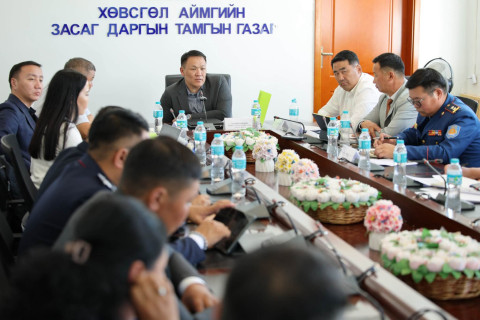 Засгийн газар аймгуудыг асуудлаа өөрсдөө шийдэх боломжийг нэмэгдүүлж, эрхзүйн саадыг арилгана