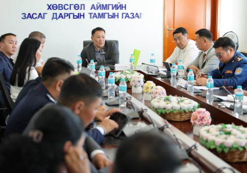 Засгийн газар аймгуудыг асуудлаа өөрсдөө шийдэх боломжийг нэмэгдүүлж, эрхзүйн саадыг арилгана