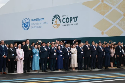 “COP17”: “Эх байгалиа сэргээе. Итгэл найдвараа бадраая” уриан дор эхэллээ