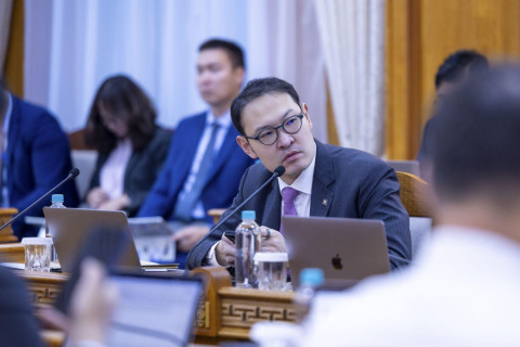 179 төрлийн эмийг нэг эх үүсвэрээс худалдан авахаар үнийн санал илгээлээ