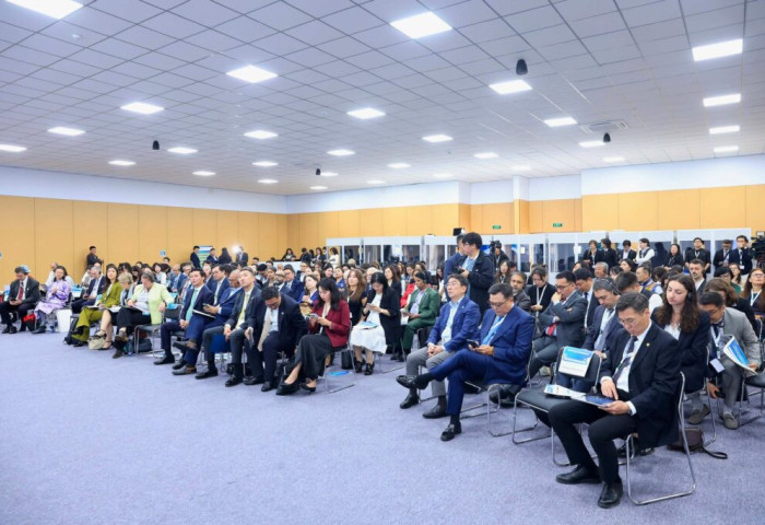 А.Үйлстөгөлдөр: Улс орнууд цэрэг, зэвсэглэлдээ зарцуулдаг 2.9 их наяд ам.долларыг байгаль эхдээ зориулсан бол асар их эерэг нөлөө үзүүлэх байсныг дэлхий нийтээрээ бодох цаг иржээ