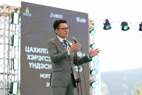 Нийслэлд цахилгаан автомашин цэнэглэх 30 ногоон өртөөг ашиглалтад орууллаа