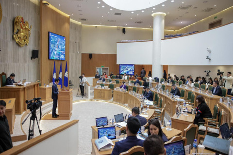 НИТХ-ын ээлжит бус XIV хуралдаанаар Нийслэлийн хөгжлийн 2027 оны төлөвлөгөөг баталлаа