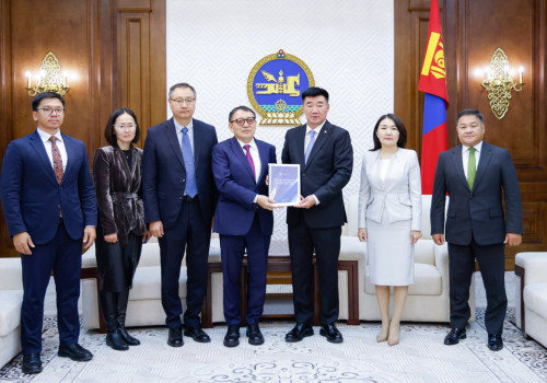 “Төрөөс мөнгөний бодлогын талаар 2027 онд баримтлах үндсэн чиглэл батлах тухай“ УИХ-ын тогтоолын төсөл өргөн мэдүүлэв