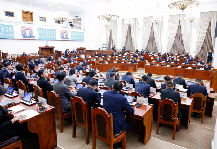 Олон Улсын Хөдөлмөрийн Байгууллагын 81, 129 дүгээр конвенц соёрхон батлах тухай хуулийн төслүүдийг баталж, Төрийн худалдан авах ажиллагааны тухай хуулийн төслийг анхны хэлэлцүүлэгт шилжүүллээ