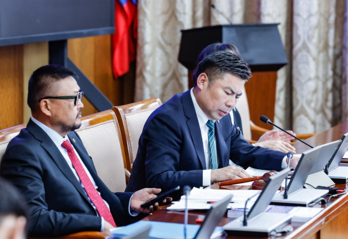 ТБХ:Монгол Улсын 2026 оны төсвийн тодотголын төслүүдийн гурав дахь хэлэлцүүлгийг дахин явуулав