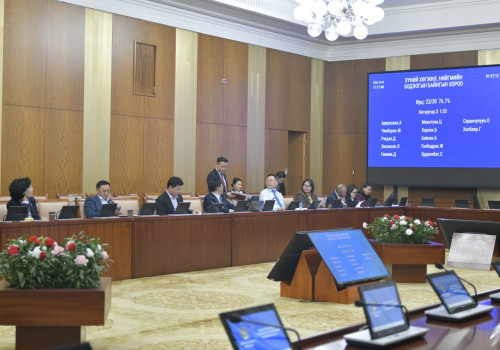 ХХНББХ: Гэр бүлийн хөгжлийг дэмжих тухай болон 2027 оны төсвийн тухай хуулийн төслүүдийг хэлэлцэв