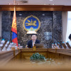 ТОМУУГААР ӨВДСӨН ХҮҮХДЭЭ АСАРЧ БАЙГАА ЭХ, ЭЦЭГ, АСРАН ХАМГААЛАГЧИД ЦАЛИНТАЙ ЧӨЛӨӨ ОЛГОХ, ЭСХҮЛ ЦАХИМААР АЖИЛЛУУЛНА