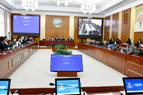 Төсвийн тогтвортой байдлын тухай хуульд нэмэлт оруулах тухай хуулийн төслийг хэлэлцэхийг дэмжлээ