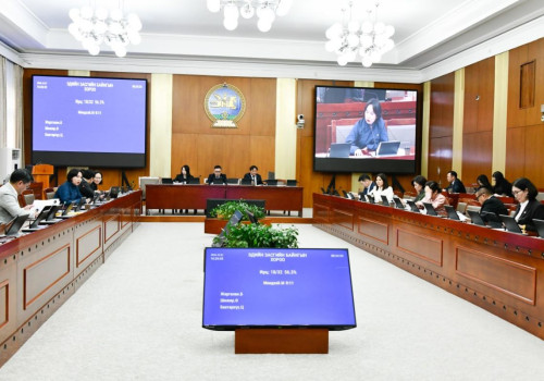 Монгол Улсын 2027 оны төсвийн тухай хуулийн төслүүдийн гурав дахь хэлэлцүүлгийг хийв
