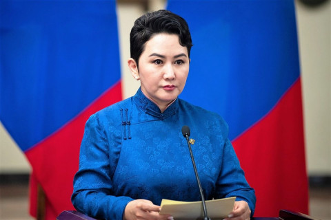 Монголын нэр хүнд Б.Батцэцэгийн яамнаас хамаарч байгаа