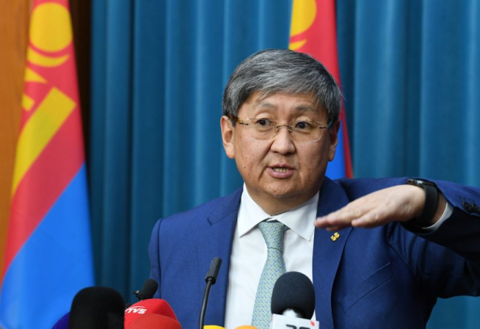 Ч.Хүрэлбаатар: Жилийн төлөвлөгөө мөрийн хөтөлбөрт туссан ажлуудыг гүйцэтгэх тал дээр хариуцлагагүй ажилласан 5 сайдад хариуцлага тооцно