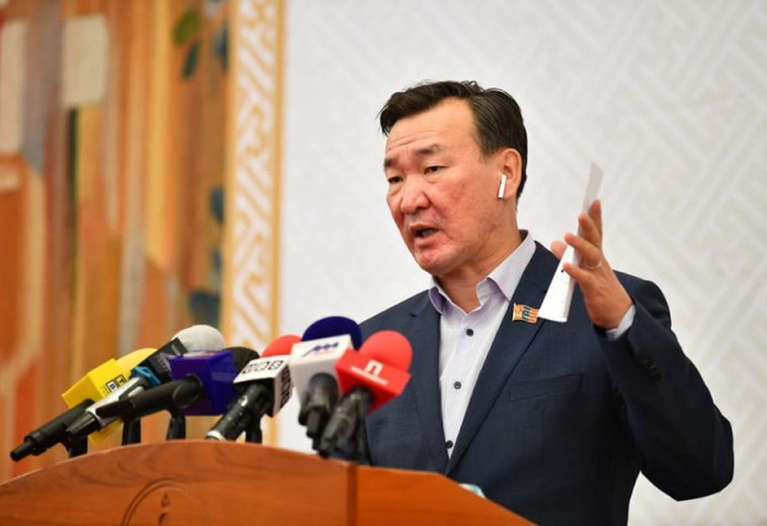Гишүүний шинж төлөв: Сайнхүүгийн Ганбаатар гишүүн ээ, салбартал “нүдээч”, авлигачдыг! /VIDEO/