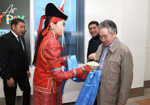 ГХ-ны сайд Б.Батцэцэгийн урилгаар Киргиз Улсын Гадаад хэргийн сайд манай улсад айлчилж байна