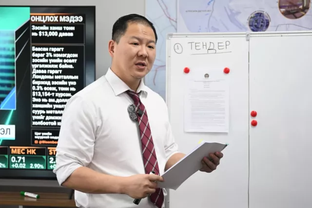 Т.Даваадалай: Улаанбаатар хот төсөл, хөтөлбөрүүдээ төр, хувийн хэвшлийг дэмжсэн хуулиудын хүрээнд хэрэгжүүлж байна
