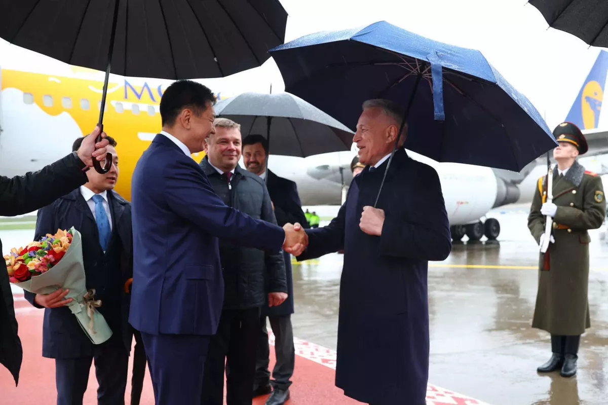 Ерөнхийлөгч У.Хүрэлсүх Бүгд Найрамдах Беларусь Улсад төрийн айлчлал хийхээр хүрэлцэн ирлээ