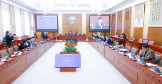 ТБХ: Монгол Улсын 2027 оны төсвийн тухай хуулийн төслүүдийн гурав дахь хэлэлцүүлгийг хийж, зарчмын зөрүүтэй саналын томьёоллуудаар санал хураалт явуулав