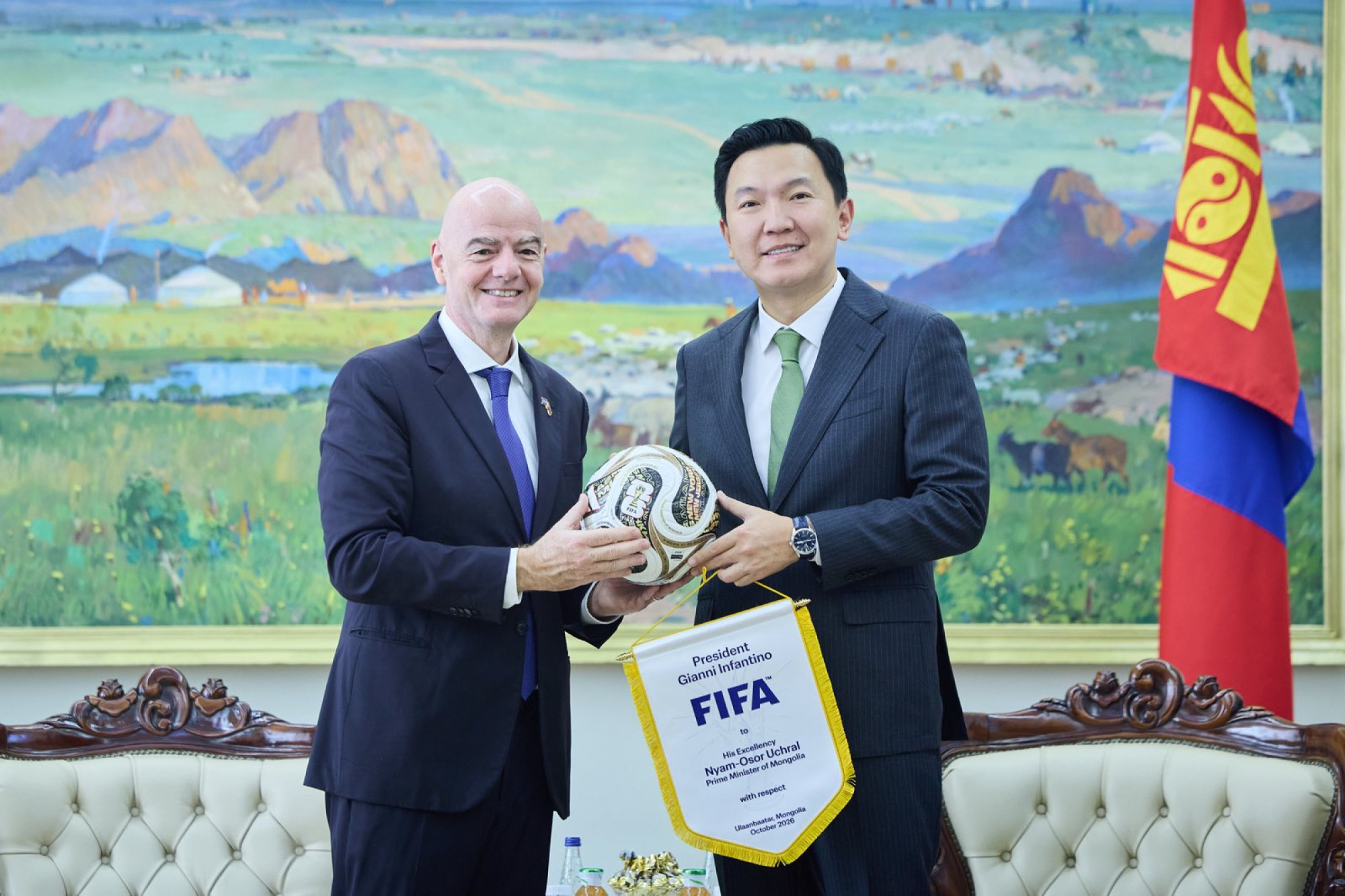 ХӨЛБӨМБӨГИЙН ЦЭНГЭЛДЭХ ХҮРЭЭЛЭН БАЙГУУЛАХАД FIFA-ТАЙ ХАМТАРНА